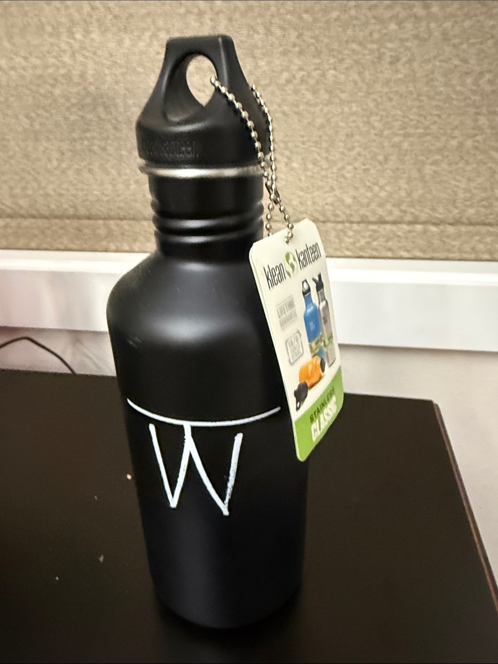 Black Stainless Steel Water Bottle with W. 18 oz brand new